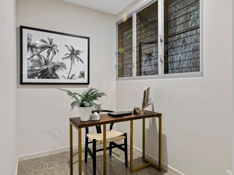28/9 Savaii Close, Palm Cove QLD 4879