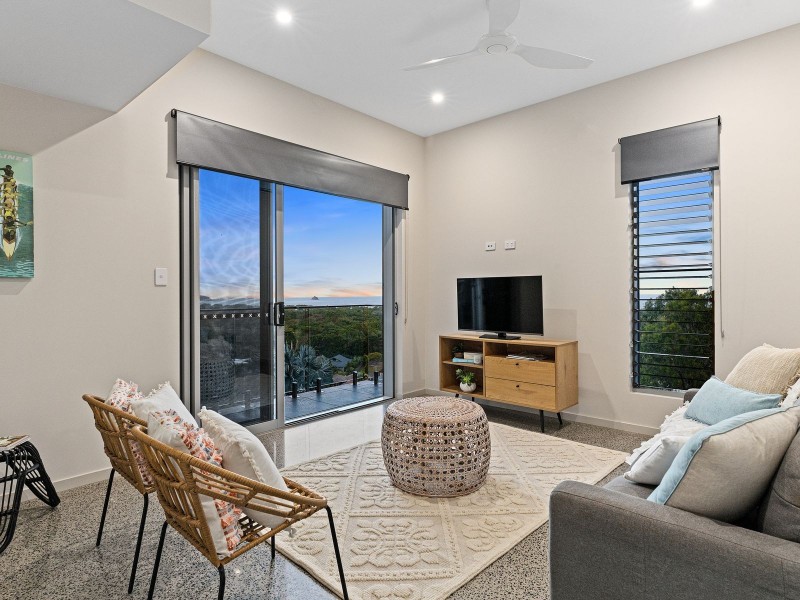 28/9 Savaii Close, Palm Cove QLD 4879