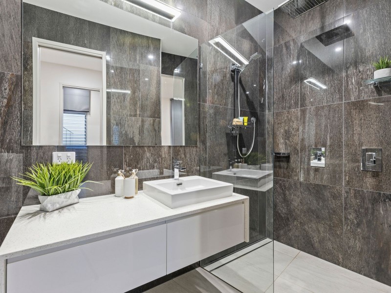 28/9 Savaii Close, Palm Cove QLD 4879