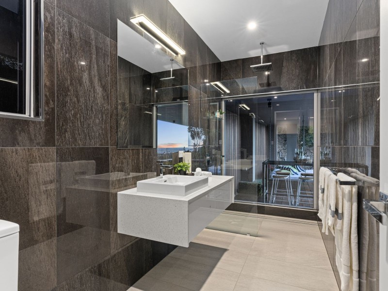 28/9 Savaii Close, Palm Cove QLD 4879