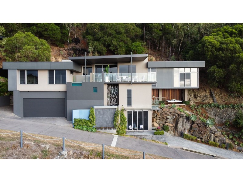 28/9 Savaii Close, Palm Cove QLD 4879