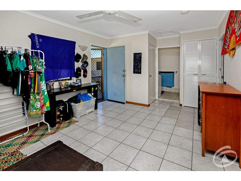 8/18 Jensen Street, Manoora QLD 4870