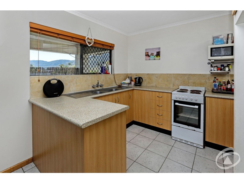 8/18 Jensen Street, Manoora QLD 4870