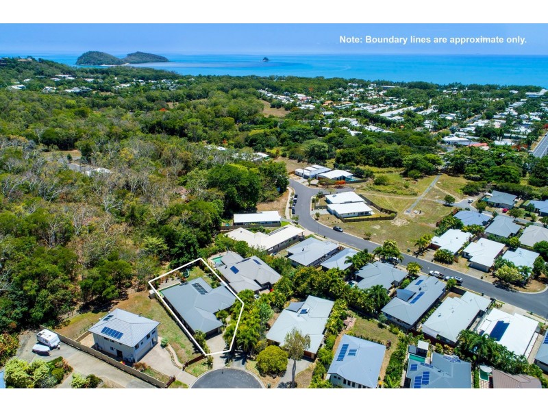 16 Retreat Close, Palm Cove QLD 4879