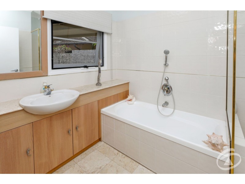 13 Green Avenue, Kewarra Beach QLD 4879