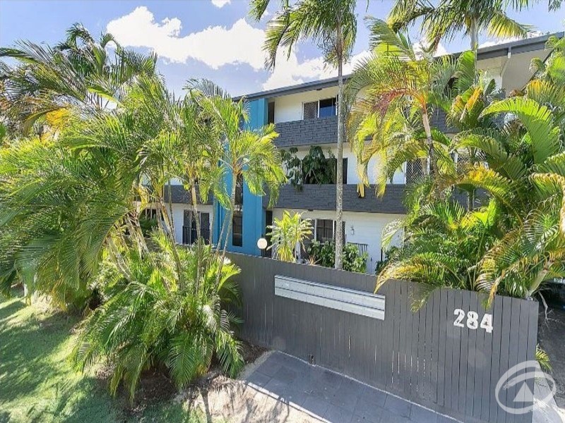 10/284 Lake Street, Cairns North QLD 4870