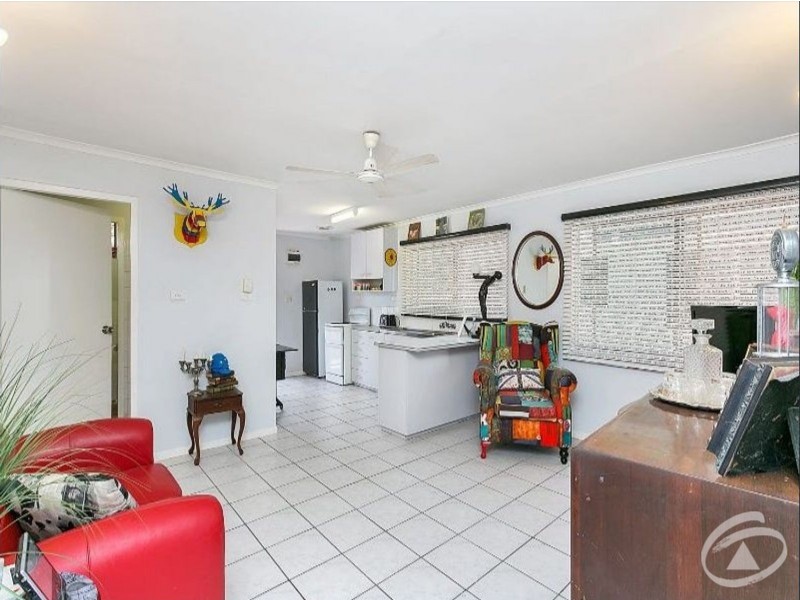 10/284 Lake Street, Cairns North QLD 4870