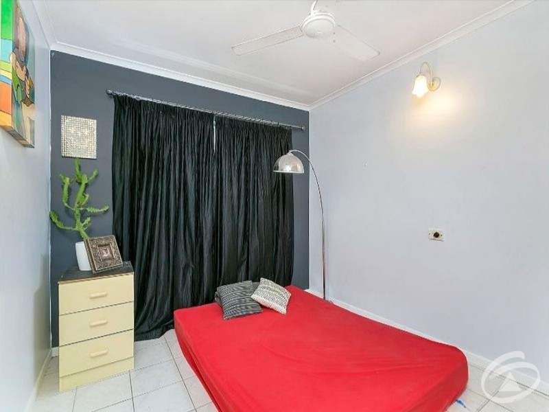 10/284 Lake Street, Cairns North QLD 4870