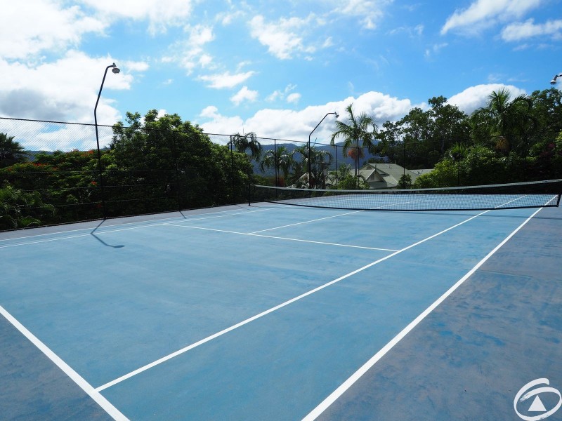 206/92-94 Moore Street, Trinity Beach QLD 4879