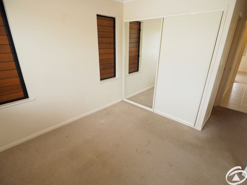 301/4 Grantala Street, Manoora QLD 4870