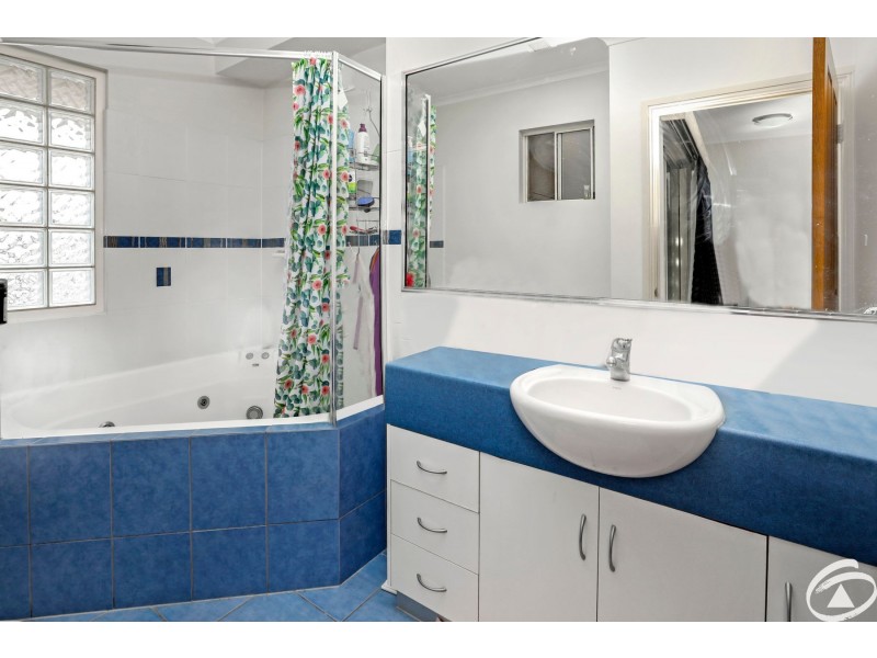 9/106 McLeod Street, Cairns North QLD 4870
