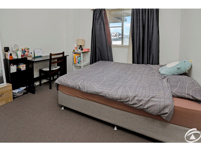 9/106 McLeod Street, Cairns North QLD 4870