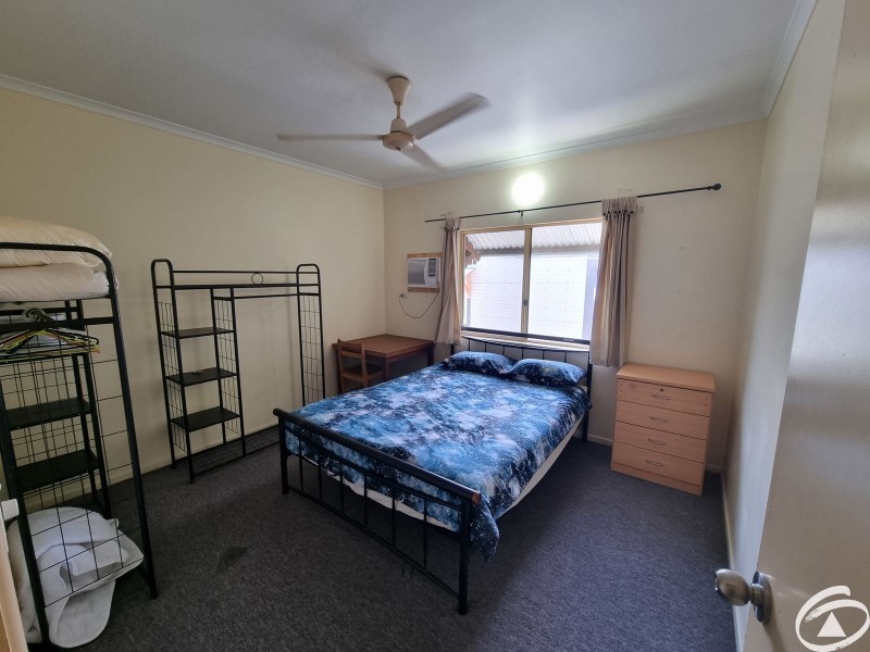 5B Lumley, Parramatta Park QLD 4870