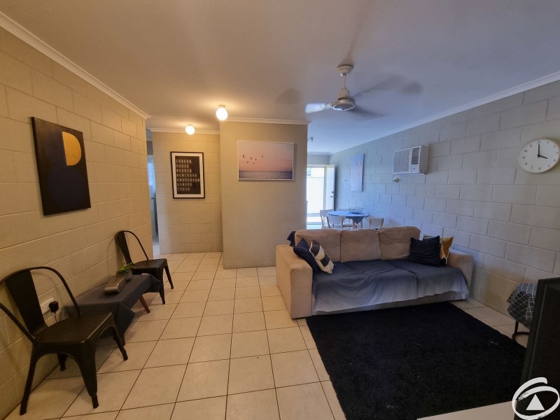 2/379 Mayers Street, Edge Hill QLD 4870