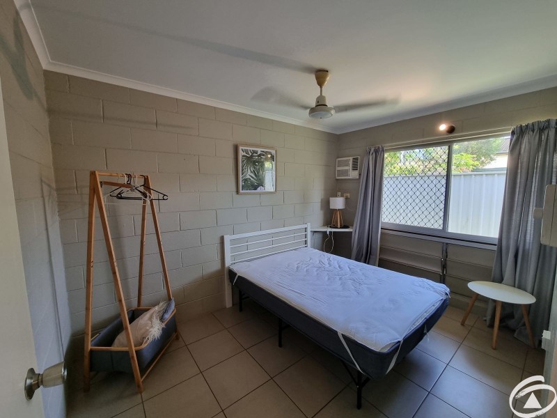 2/379 Mayers Street, Edge Hill QLD 4870