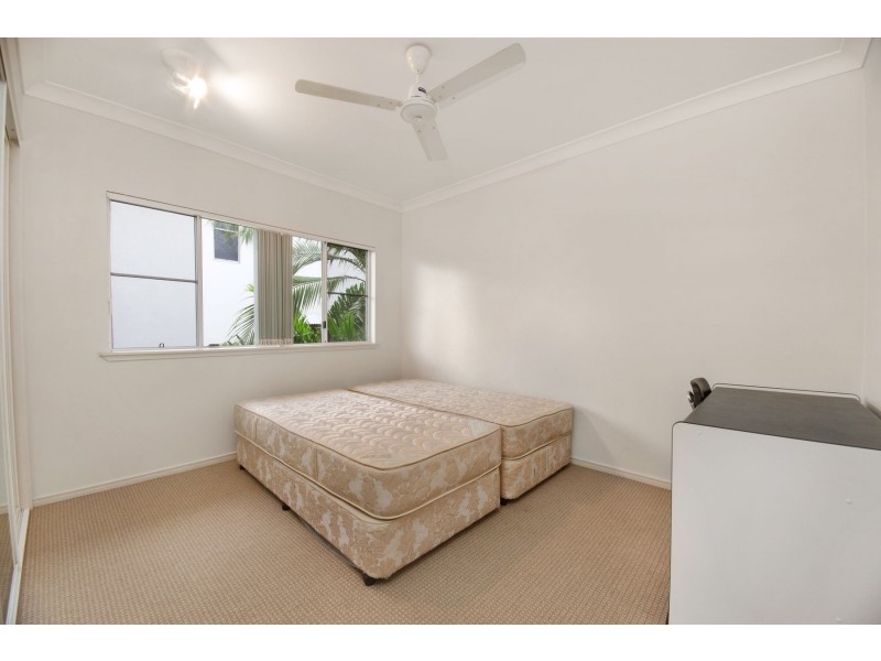 10/303-305 Lake Street, Cairns North QLD 4870