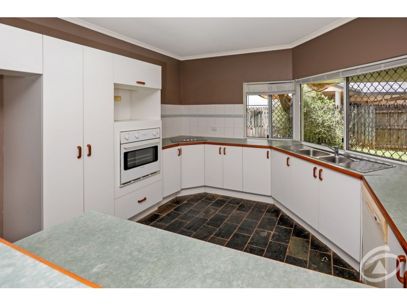 13 Compton Court, Bentley Park QLD 4869