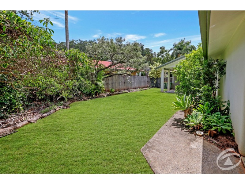 13 Compton Court, Bentley Park QLD 4869