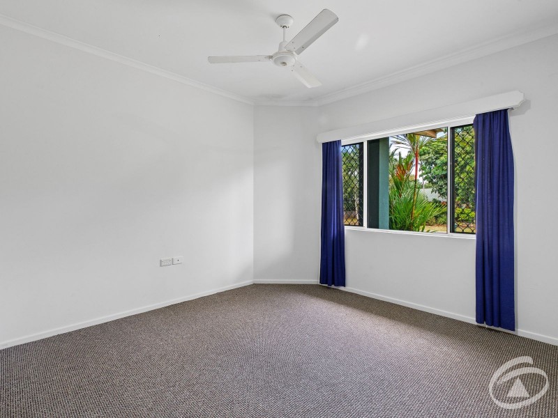 19 Satinash Close, Redlynch QLD 4870