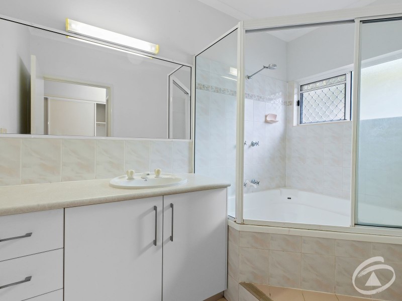 19 Satinash Close, Redlynch QLD 4870