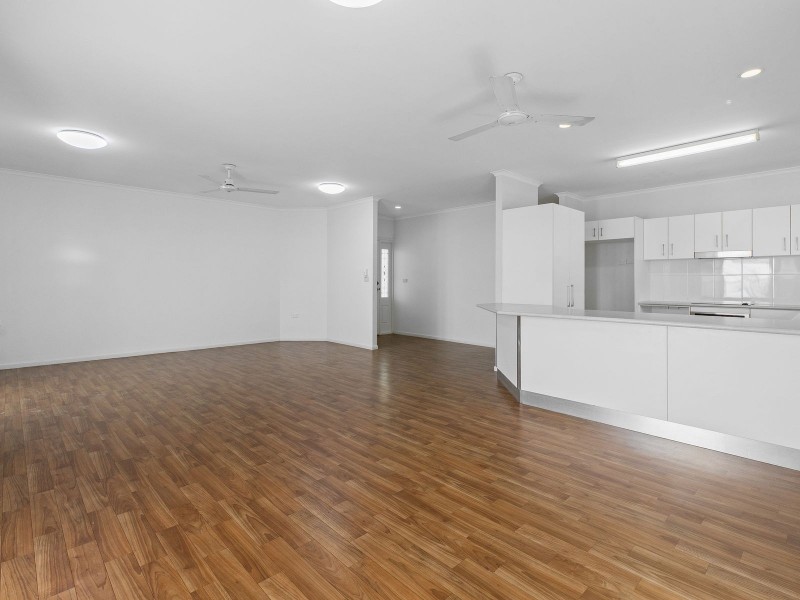 19 Satinash Close, Redlynch QLD 4870