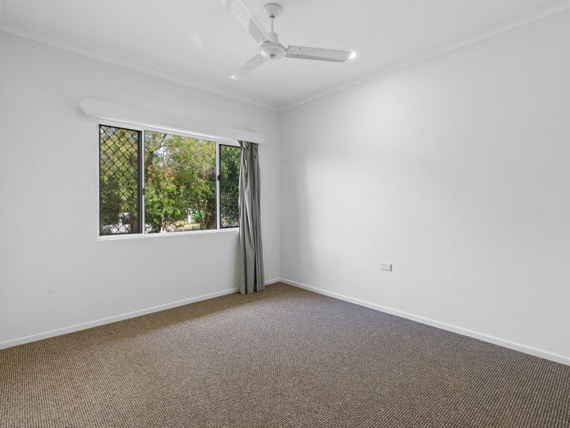 19 Satinash Close, Redlynch QLD 4870