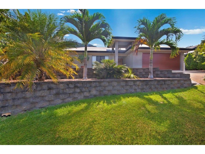 5 Rainbow Street, Kanimbla QLD 4870