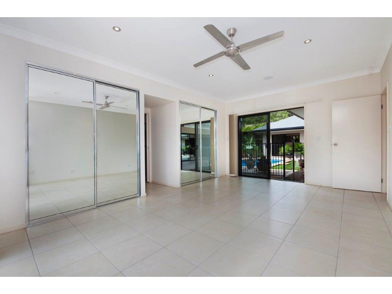5 Rainbow Street, Kanimbla QLD 4870