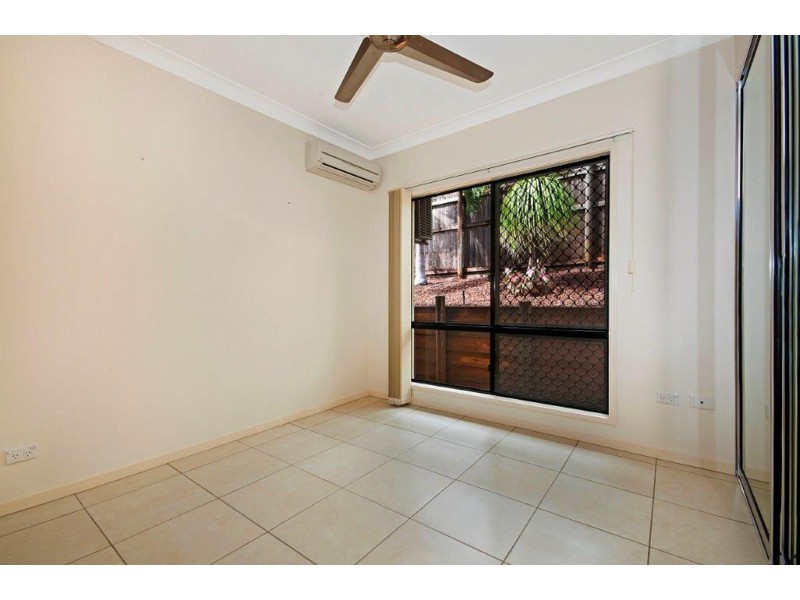 5 Rainbow Street, Kanimbla QLD 4870