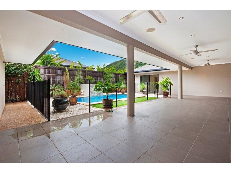 5 Rainbow Street, Kanimbla QLD 4870