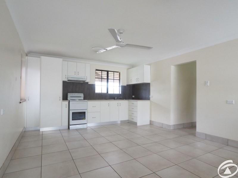 9/688 Bruce Highway, Woree QLD 4868