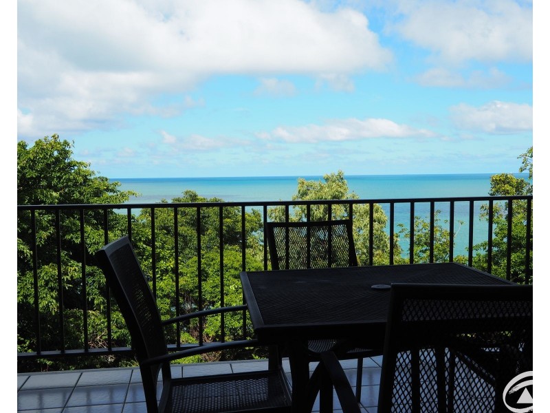 206/92-94 Moore Street, Trinity Beach QLD 4879