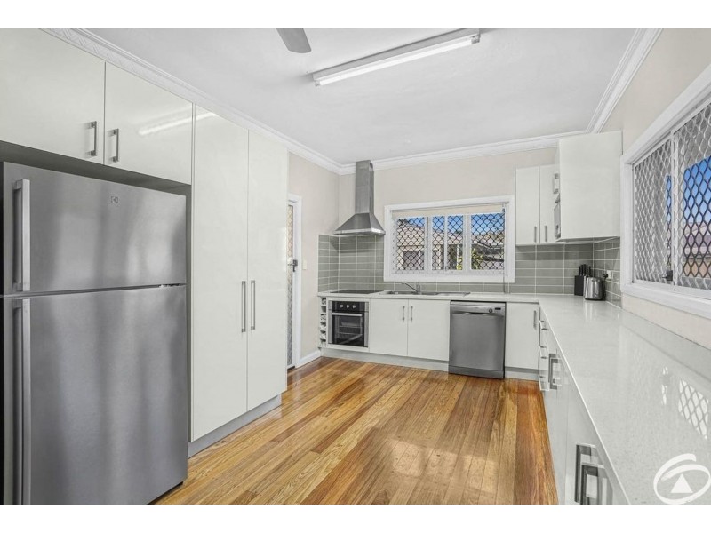 4 Harris Street, Parramatta Park QLD 4870