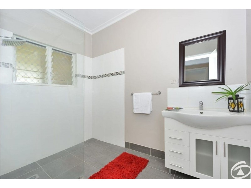 4 Harris Street, Parramatta Park QLD 4870