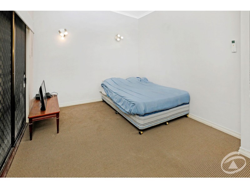 3/404 Cochrane Street, Mooroobool QLD 4870