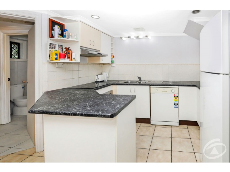 3/404 Cochrane Street, Mooroobool QLD 4870