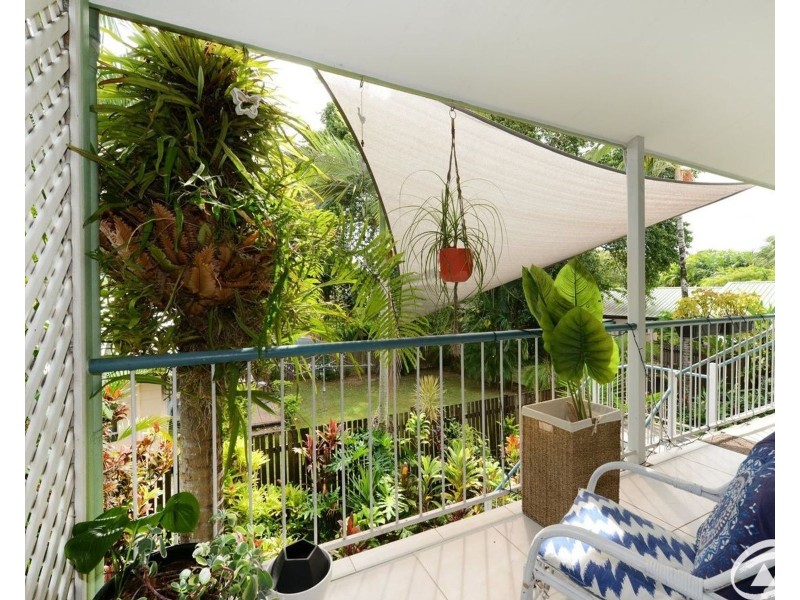 5/346-348 McCoombe Street, Mooroobool QLD 4870