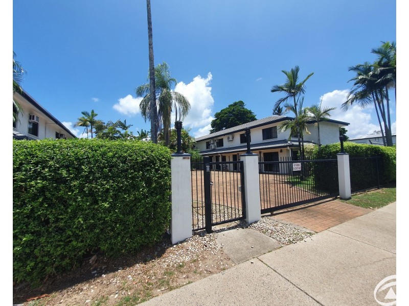 13/350 Sheridan Street, Cairns North QLD 4870