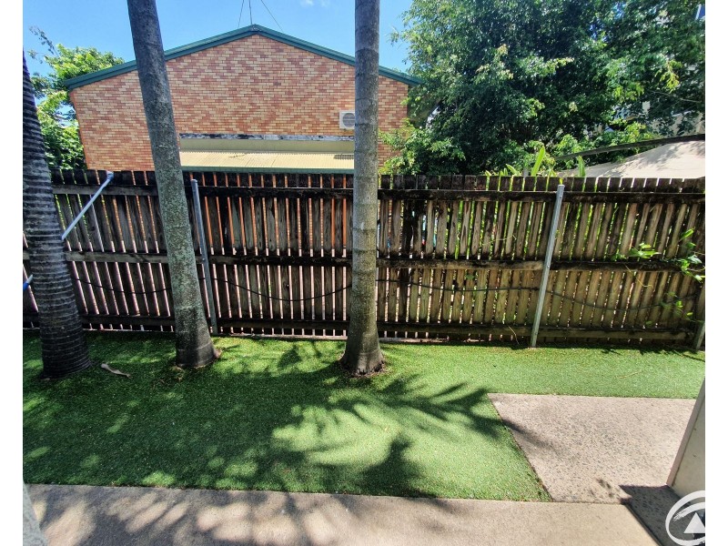 13/350 Sheridan Street, Cairns North QLD 4870