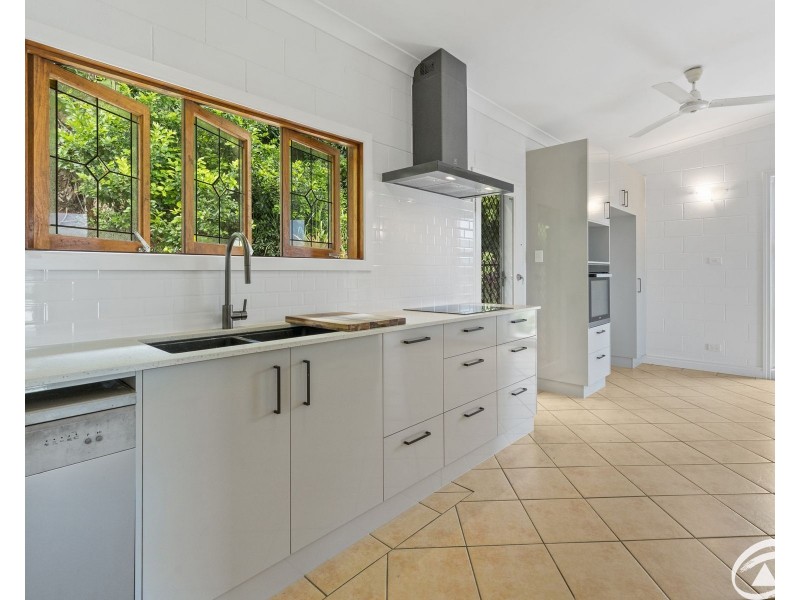 21 Blue Hills Crescent, Freshwater QLD 4870