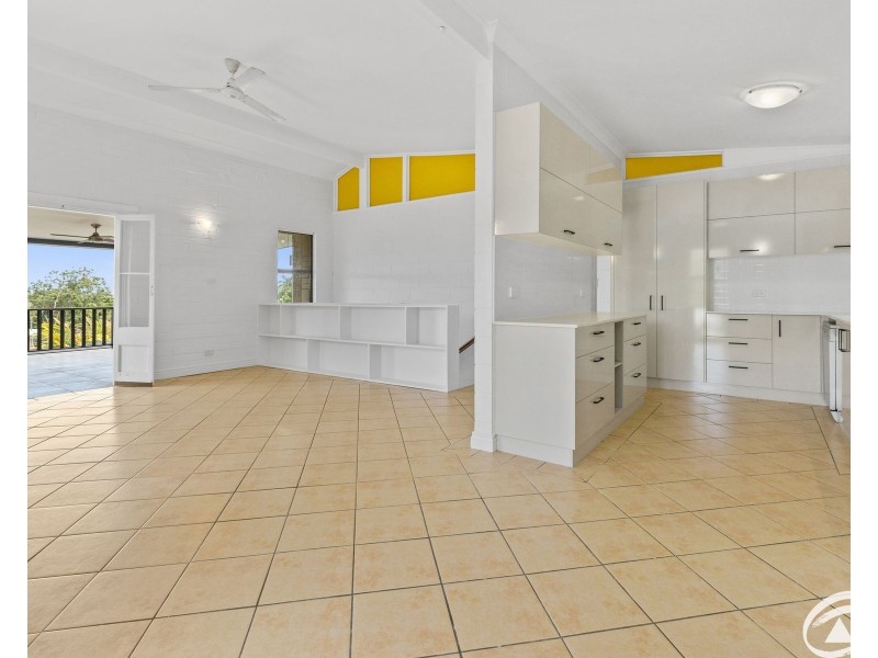 21 Blue Hills Crescent, Freshwater QLD 4870