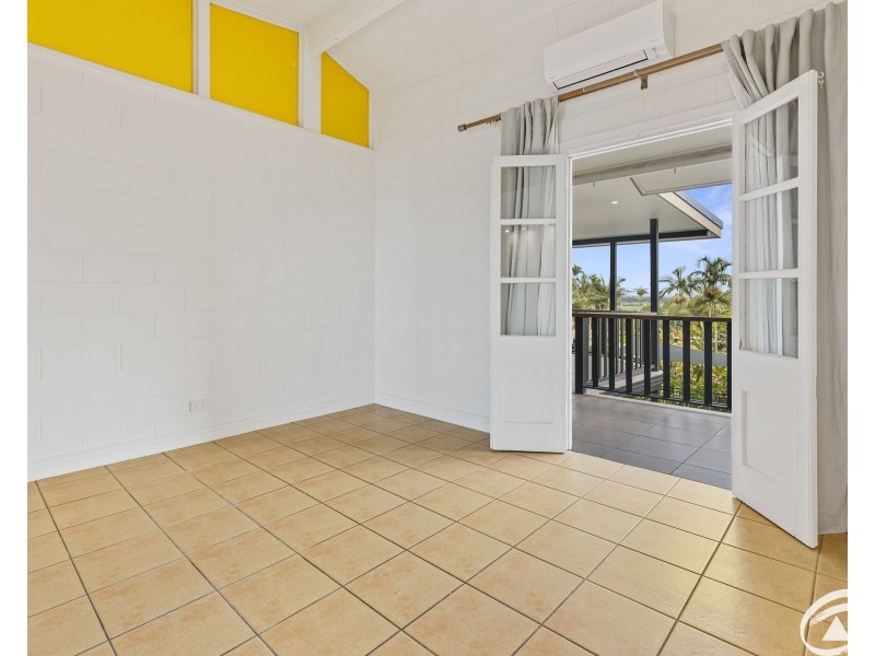 21 Blue Hills Crescent, Freshwater QLD 4870