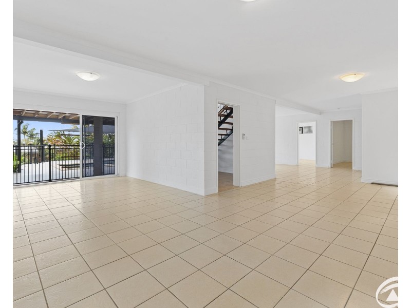 21 Blue Hills Crescent, Freshwater QLD 4870