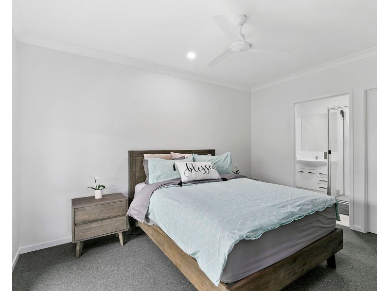 2/33 Anson Street, Bentley Park QLD 4869