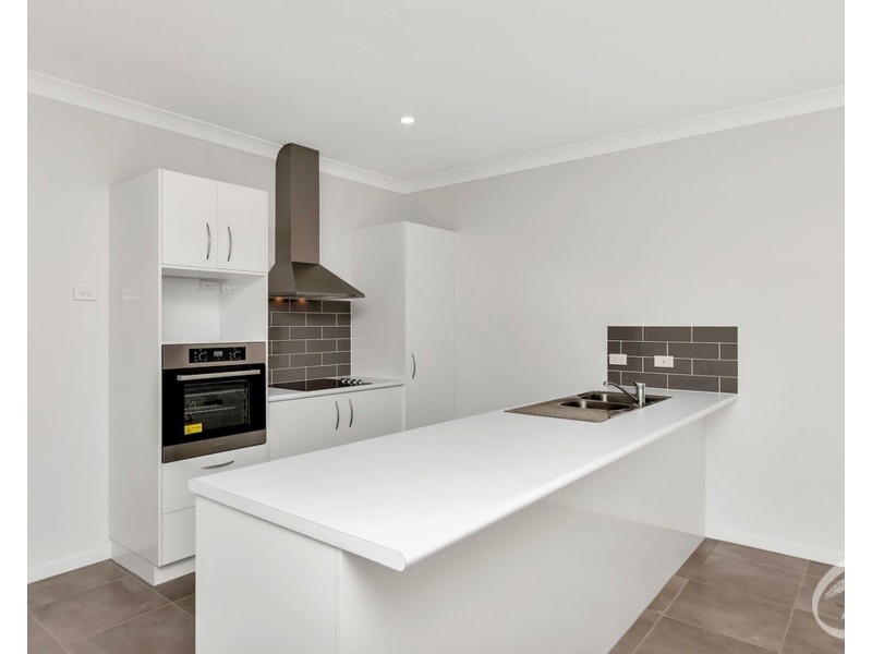 2/33 Anson Street, Bentley Park QLD 4869