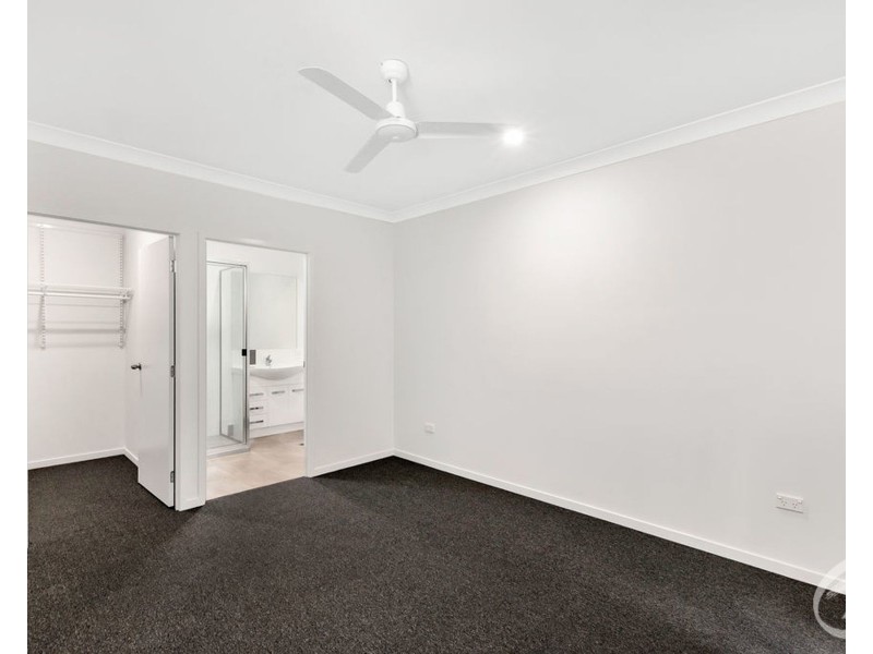 2/33 Anson Street, Bentley Park QLD 4869