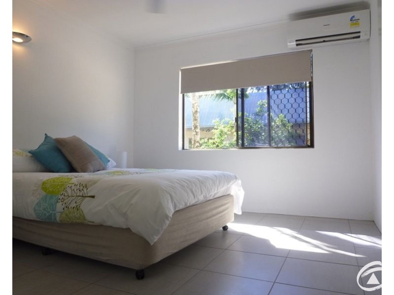 9/2 McPherson Close, Edge Hill QLD 4870