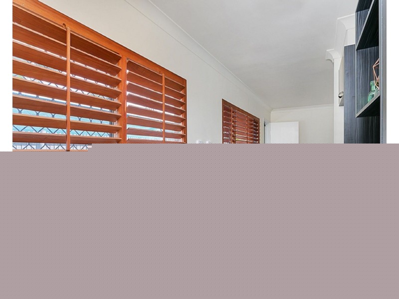 2/1 Sandown Close, Woree QLD 4868