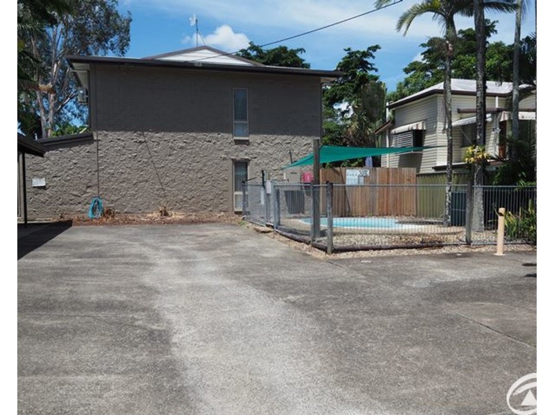 5/3 Miles Street, Manoora QLD 4870