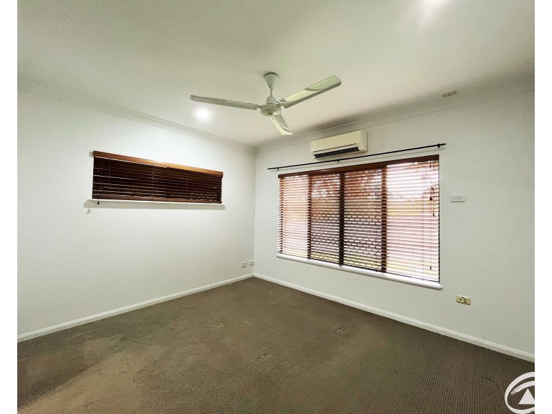 1 Eleanor Close, Mooroobool QLD 4870